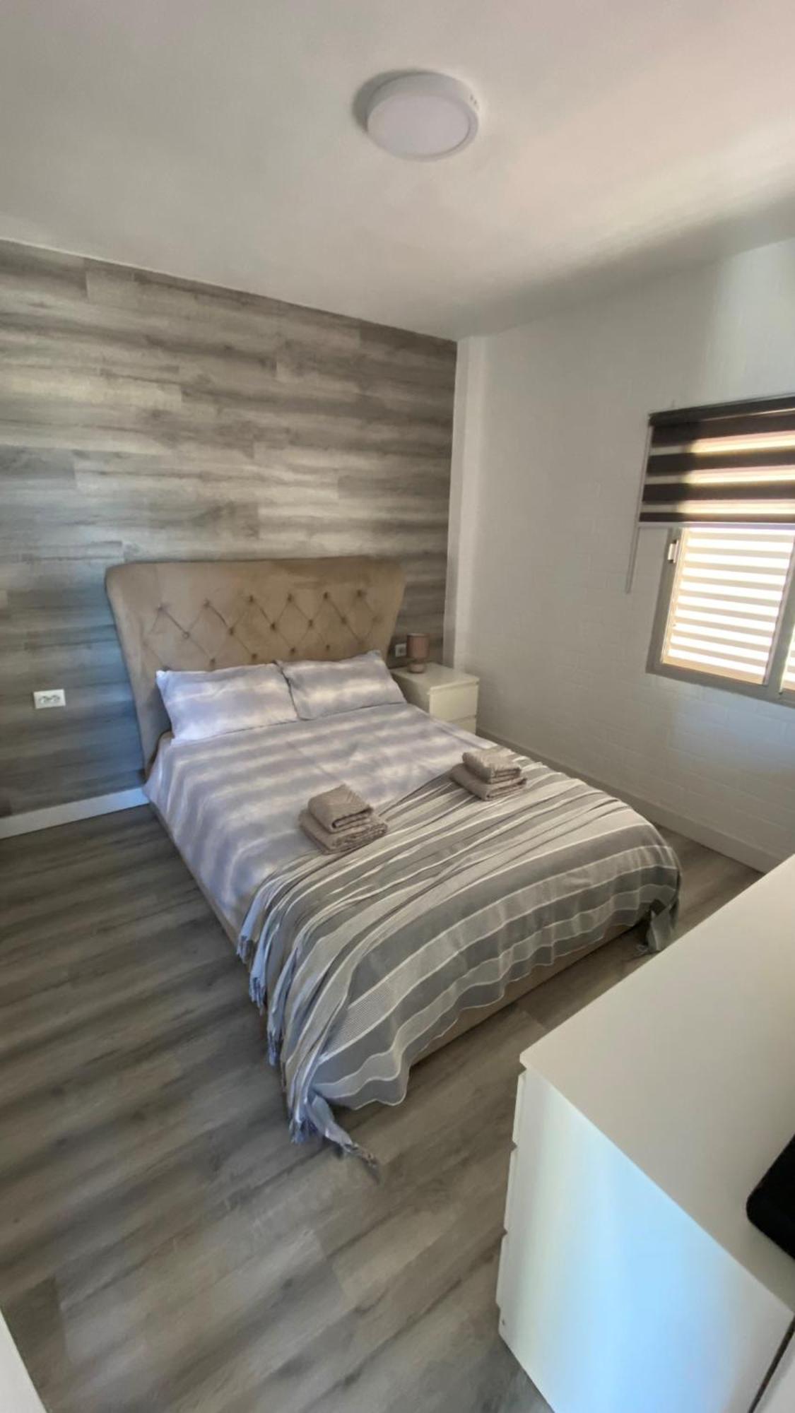 Beachfront Apartment - La Mata ตอร์เรเวียคา ภายนอก รูปภาพ