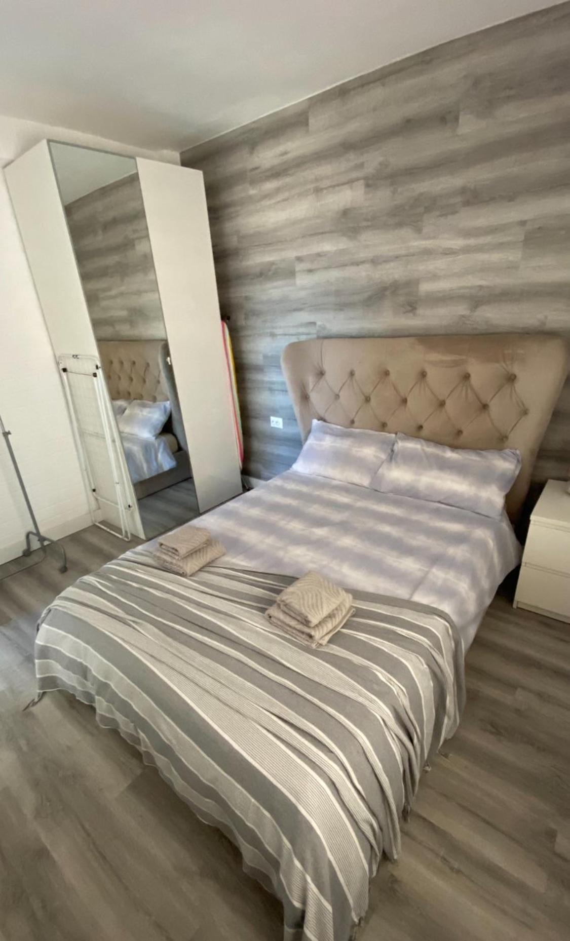 Beachfront Apartment - La Mata ตอร์เรเวียคา ภายนอก รูปภาพ