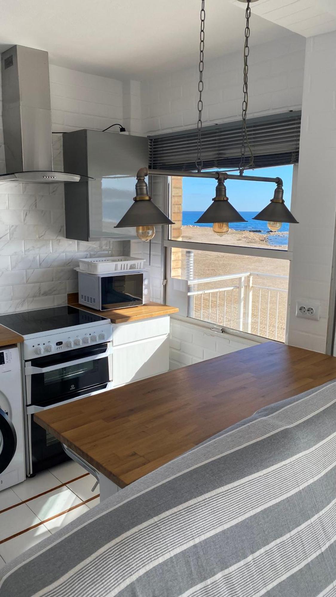 Beachfront Apartment - La Mata ตอร์เรเวียคา ห้อง รูปภาพ