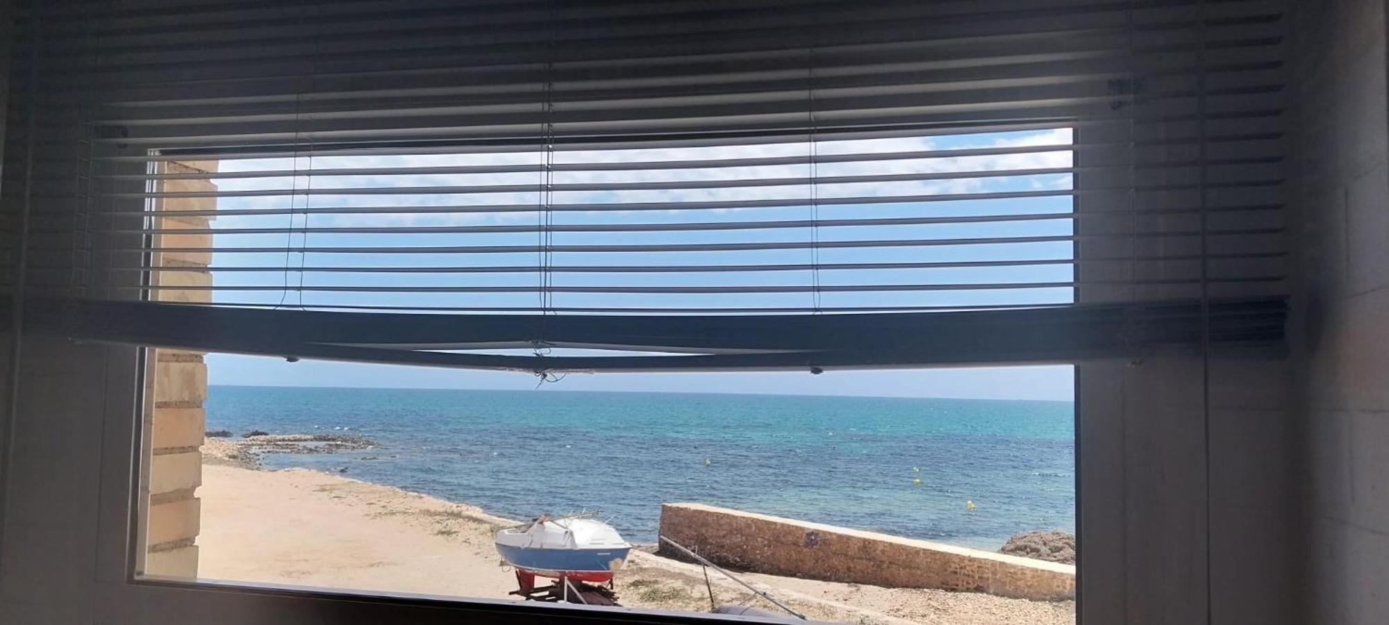 Beachfront Apartment - La Mata ตอร์เรเวียคา ภายนอก รูปภาพ